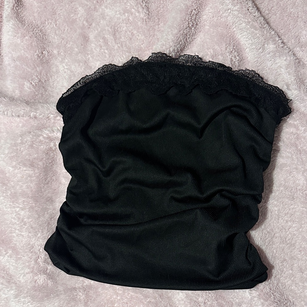 SHEIN Black Lace Trim Crop Top